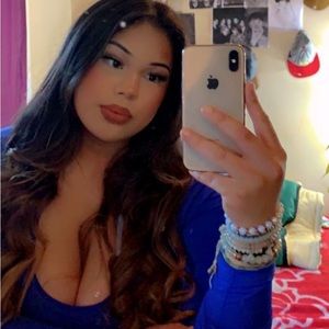 Meet your Posher, Mirella